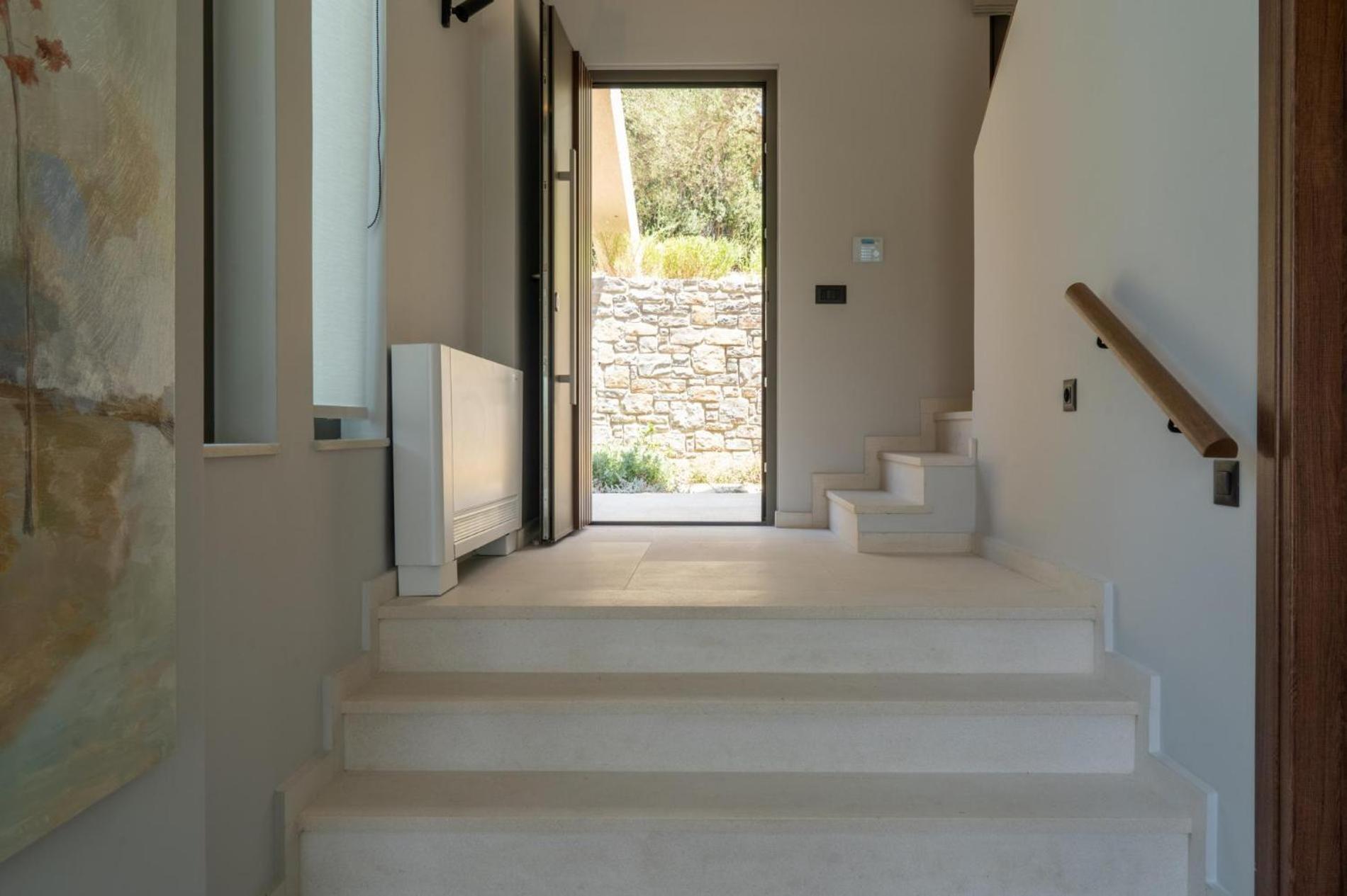 Anthemis Luxury 1